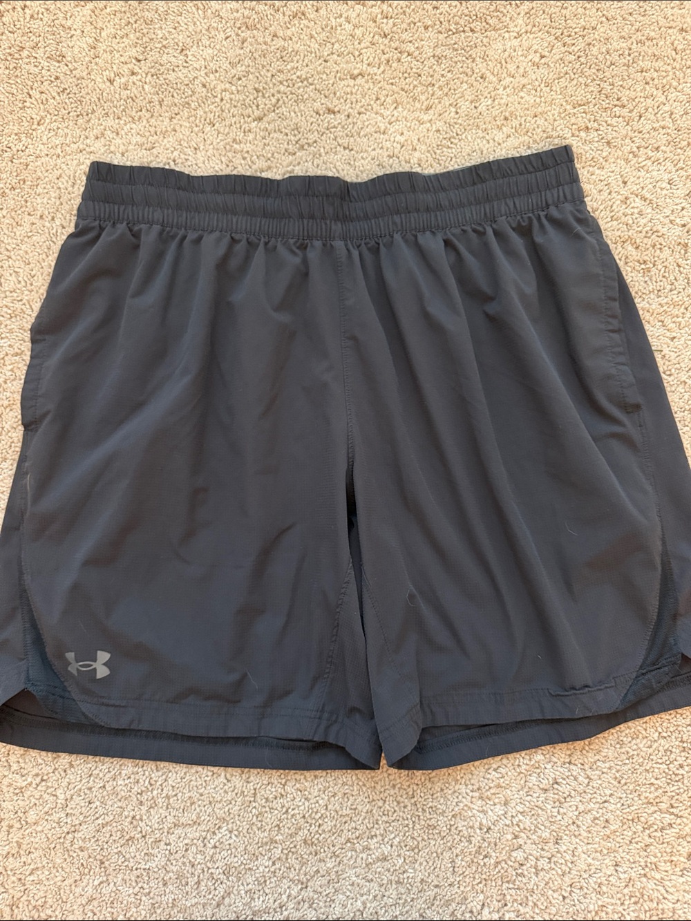 Under Armour Men’s Black Athletic Mesh-Lined Training Shorts